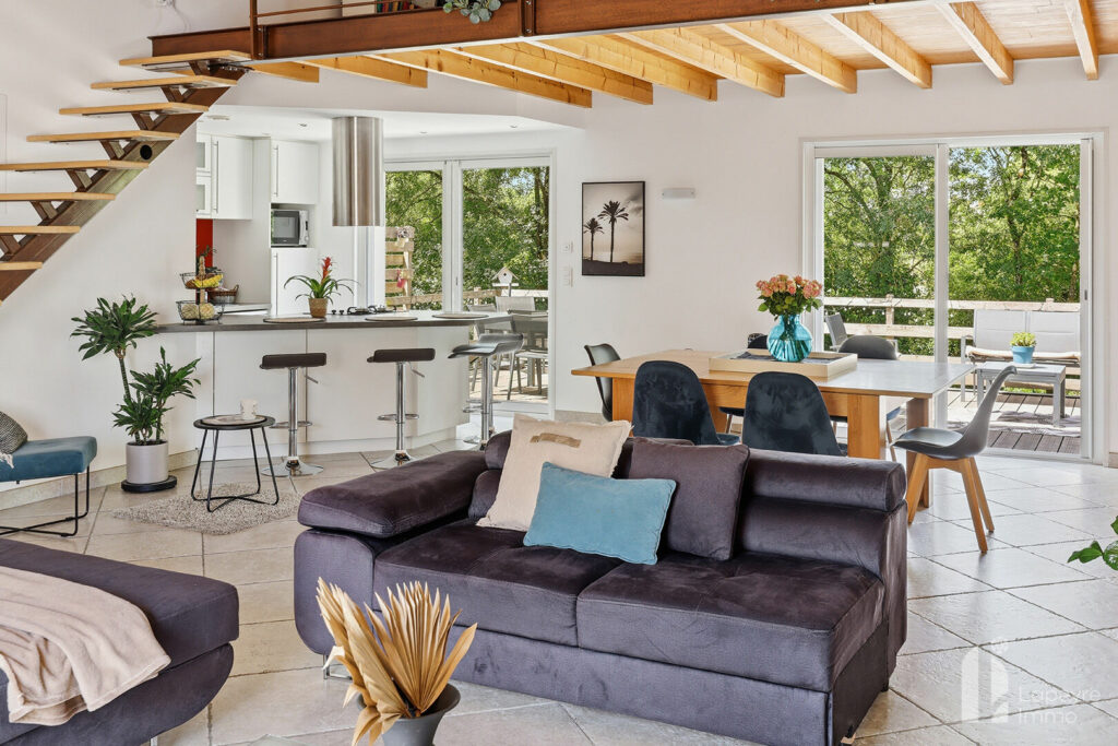 Maison Aigrefeuille Sur Maine 5 pièce(s) 125 m2 – 3 chambres + Mezzanine