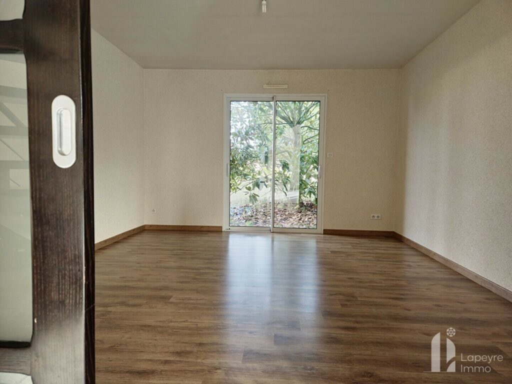 Maison d&rsquo;architecte de 250 m² – Bourg de Treize-Septiers