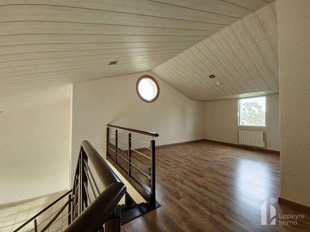 Maison d&rsquo;architecte de 250 m² – Bourg de Treize-Septiers