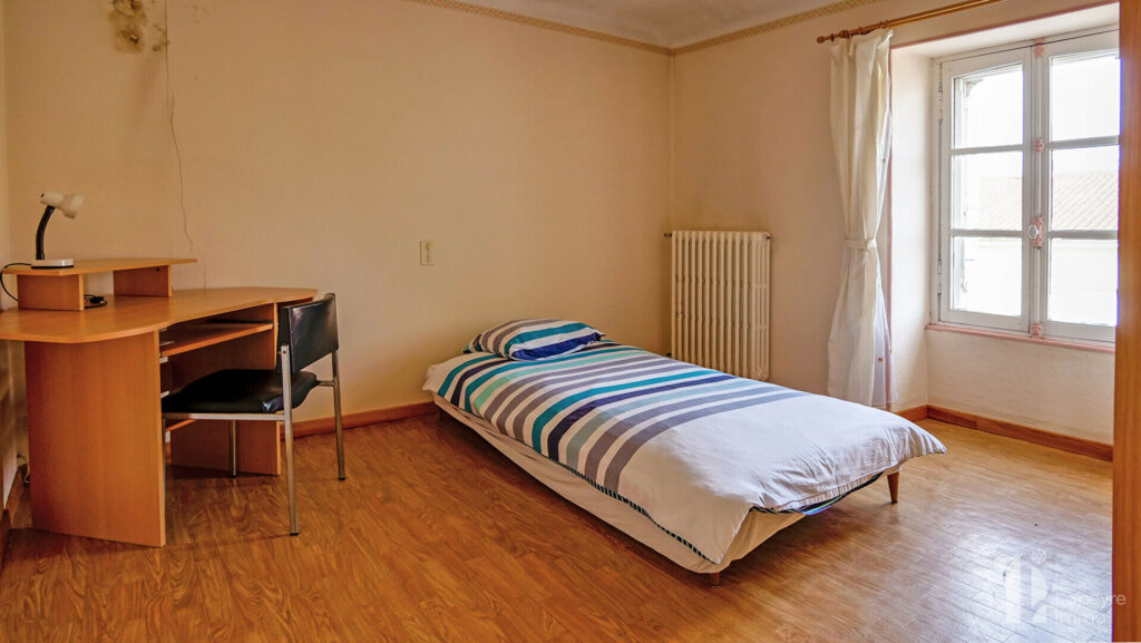 Maison de Bourg  de 89 m² + 26 m² de véranda – 3 chambres