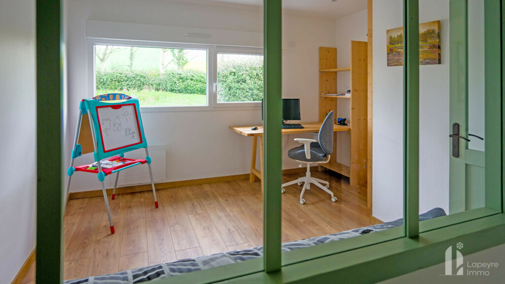 Maison plain-pied 3 chambres + bureau/chambre