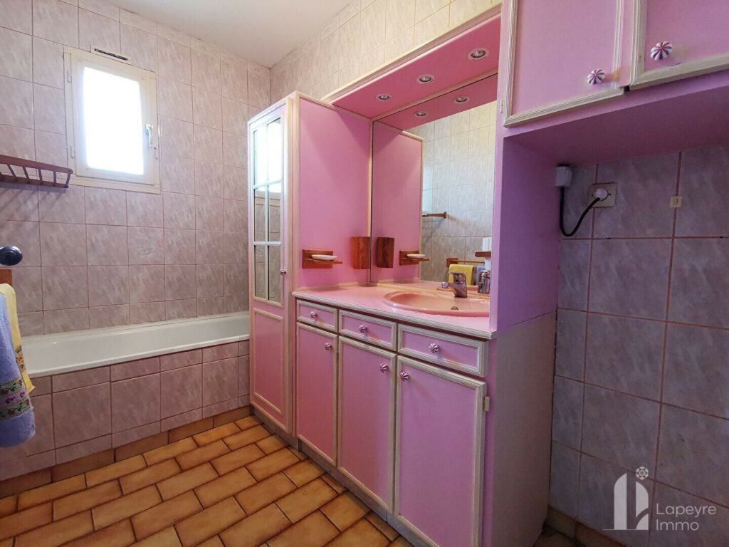Maison Plain-Pied – 4 chambres – Bourg