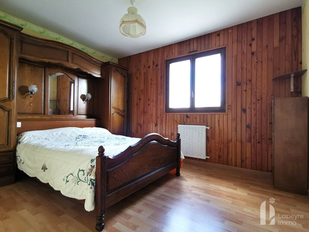 Maison Plain-Pied – 4 chambres – Bourg