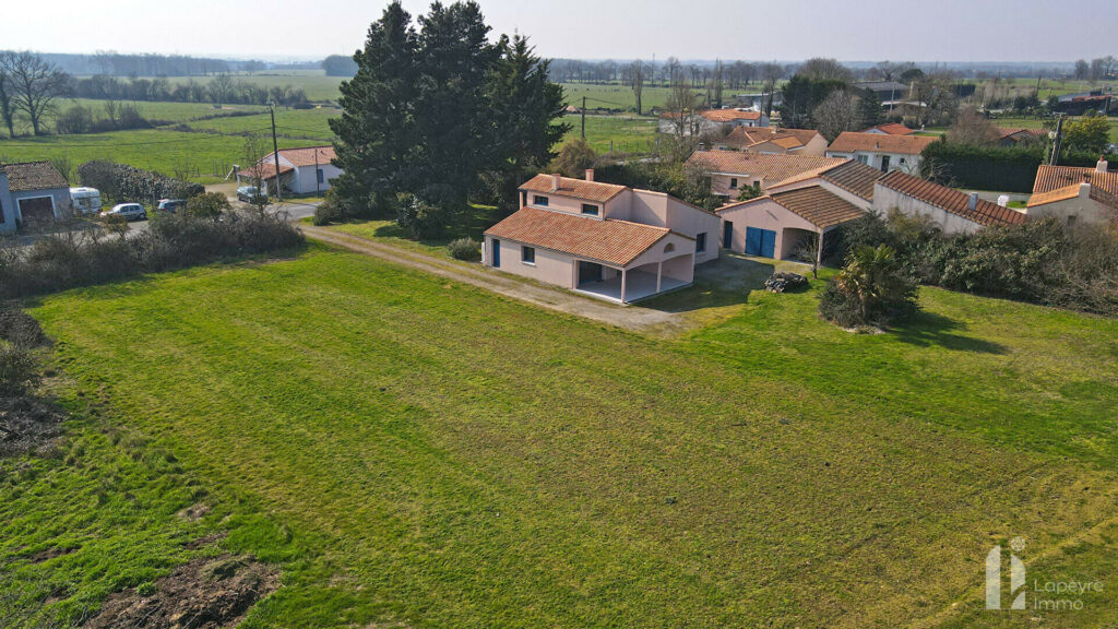 Maison contemporaine – 118 m² – 3 chambres + mezza bureau