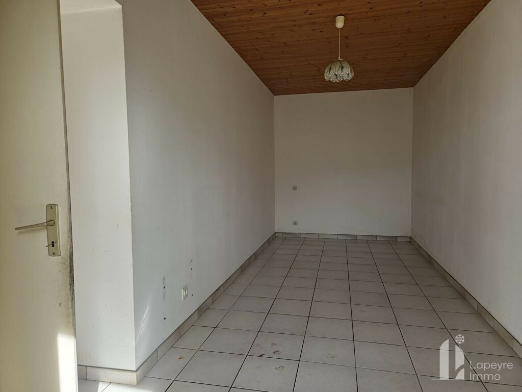 Remouillé – 2 Maisons de Village – à réhabiliter / rénover