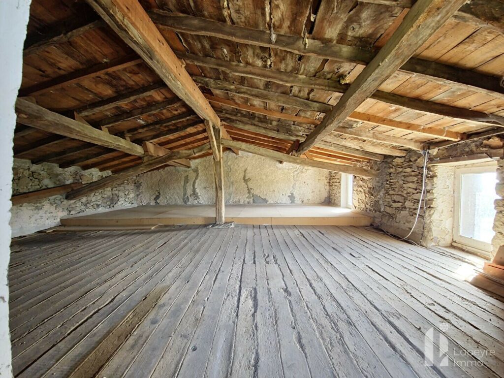 Remouillé – 2 Maisons de Village – à réhabiliter / rénover