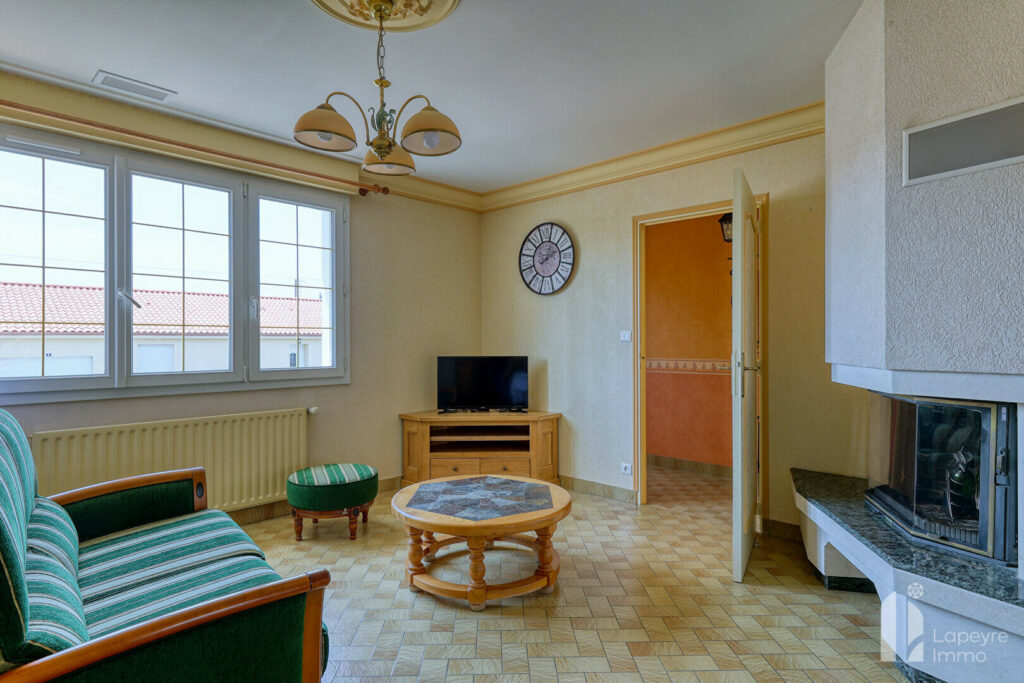 Maison de 120 m² – 3 chambres – Volumes annexes
