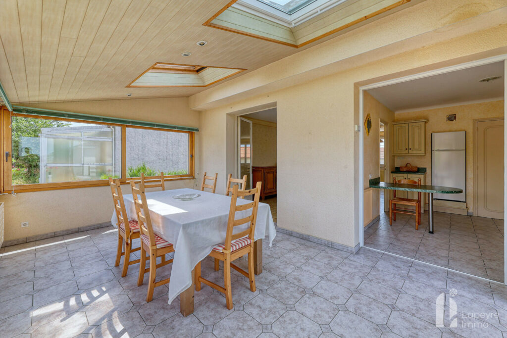 Maison de 120 m² – 3 chambres – Volumes annexes