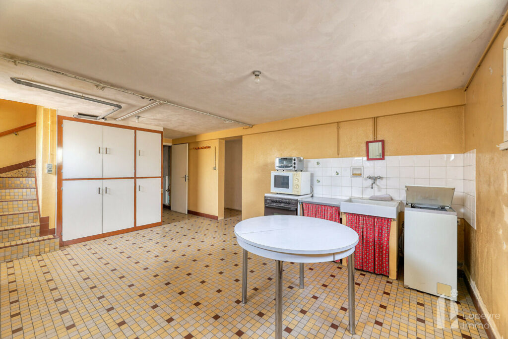 Maison de 120 m² – 3 chambres – Volumes annexes