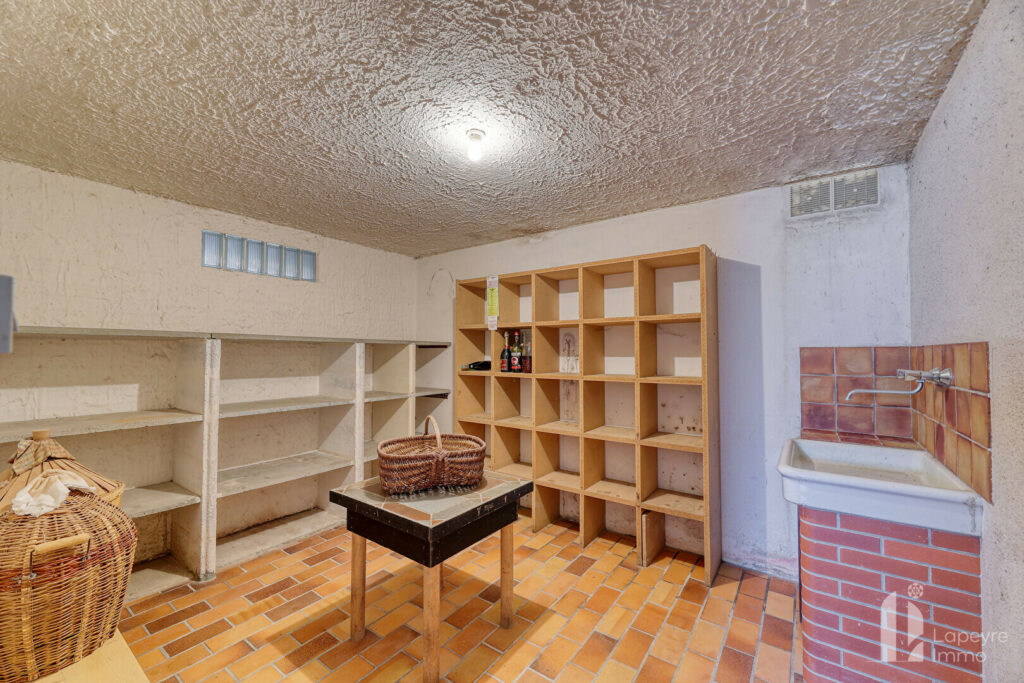 Maison de 120 m² – 3 chambres – Volumes annexes