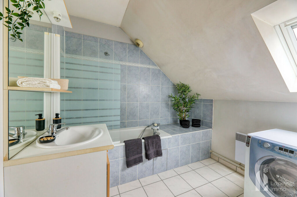 Appartement MEUBLÉ T2 –  38.8 m² – Quartier BEAUTOUR