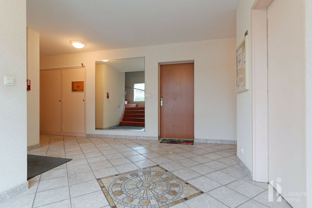 Appartement MEUBLÉ T2 –  38.8 m² – Quartier BEAUTOUR