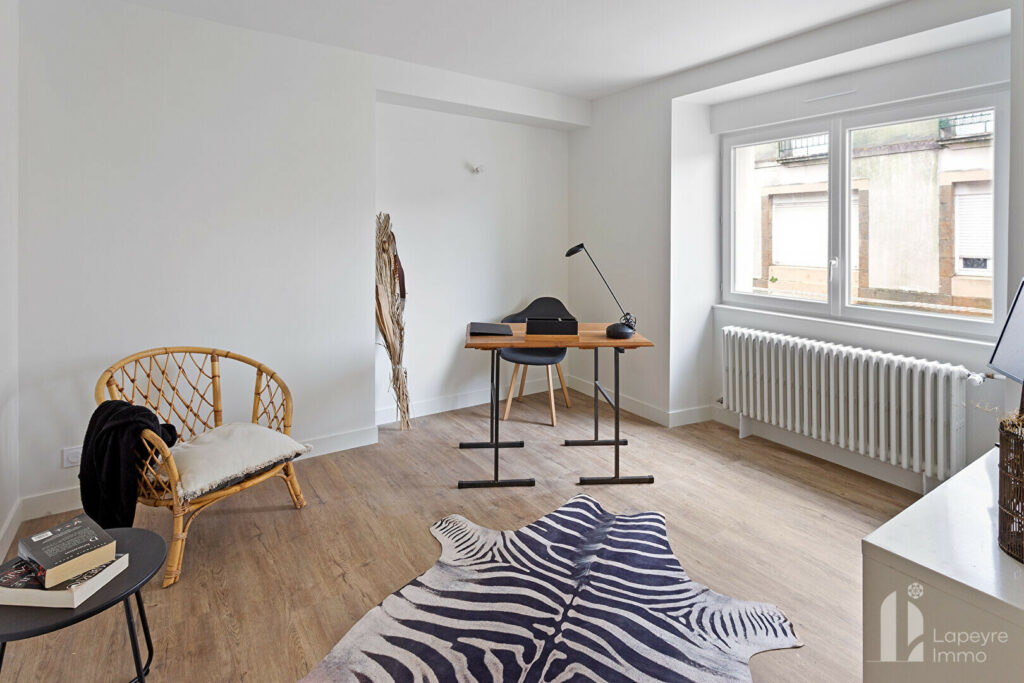 Maison Bourg Rénovée – 100 m² –  3 à 4 chambres