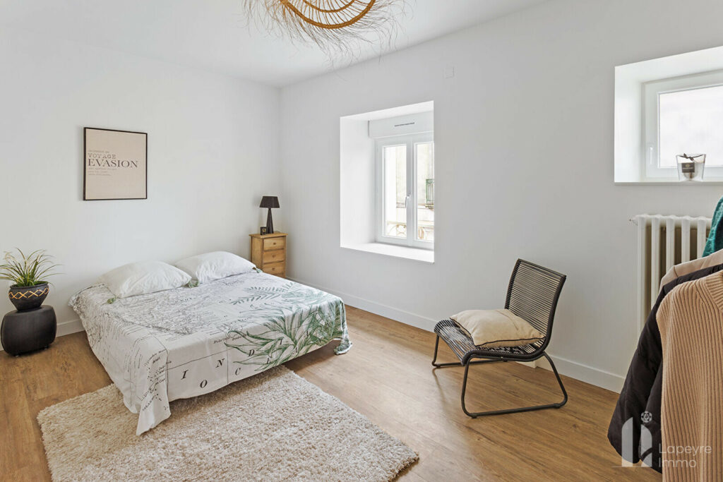 Maison Bourg Rénovée – 100 m² –  3 à 4 chambres
