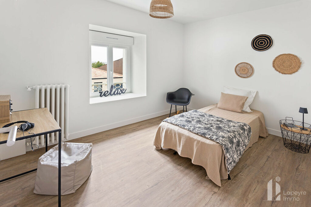 Maison Bourg Rénovée – 100 m² –  3 à 4 chambres