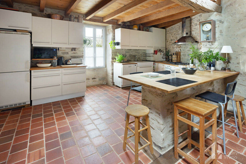BELLE LONGERE – 5 chambres et suite parentale