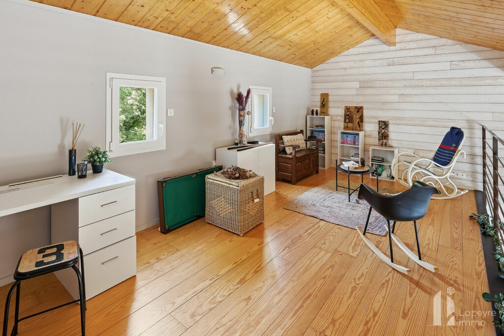 Maison Aigrefeuille Sur Maine 5 pièce(s) 125 m2 – 3 chambres + Mezzanine