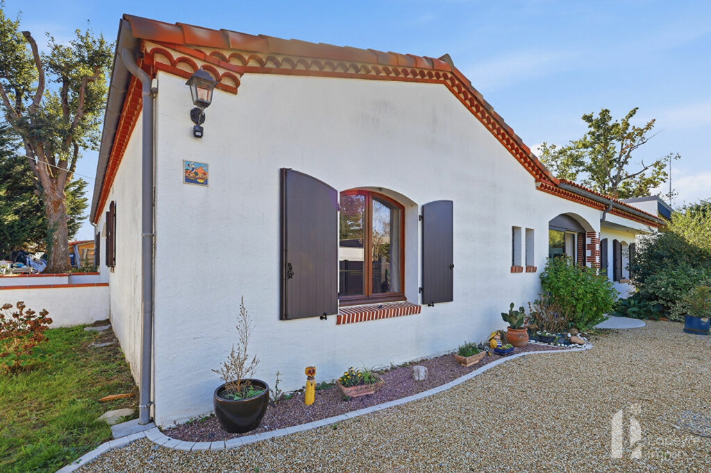 Maison 8 pièces 188 m² · à Haute-Goulaine · 188 m² · 2 860 €/mois